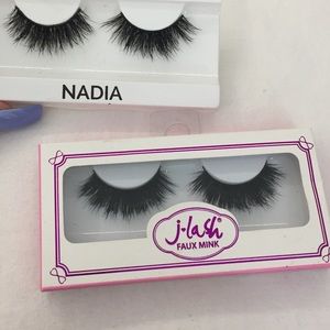 Nadia j lash Faux Mink